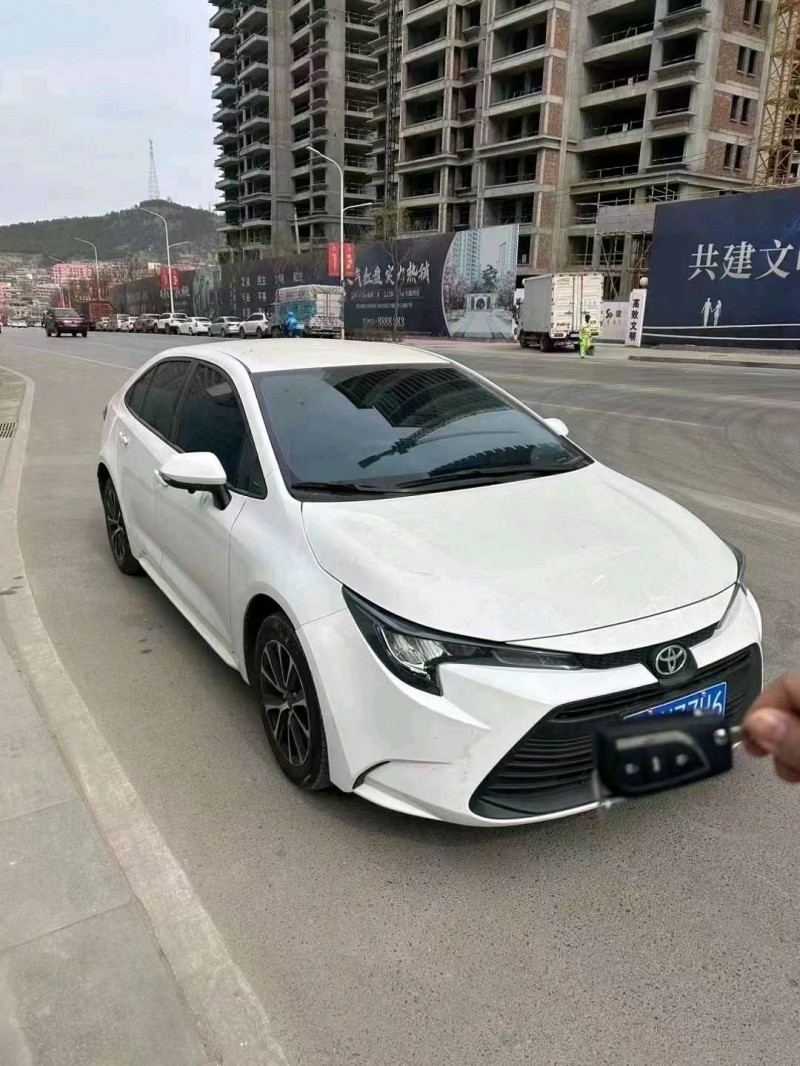 郑州23年丰田雷凌2
