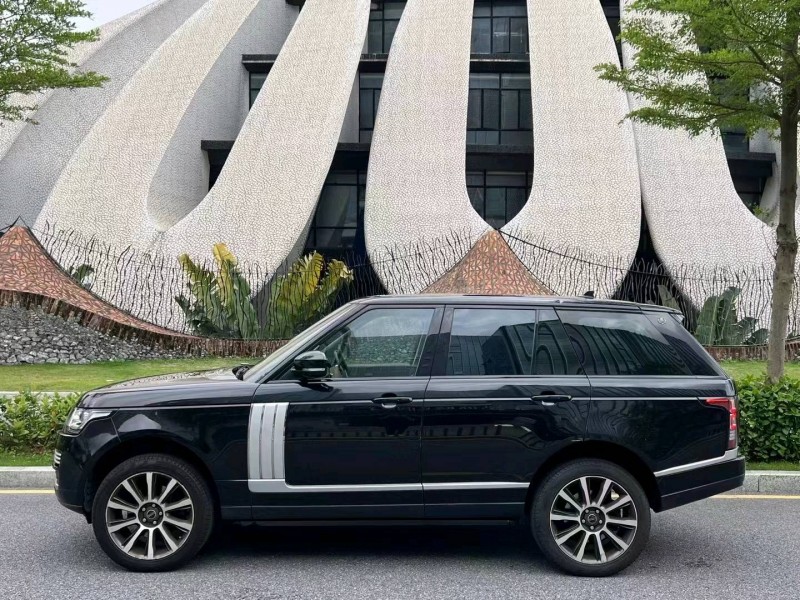 深圳17年路虎揽胜行政5