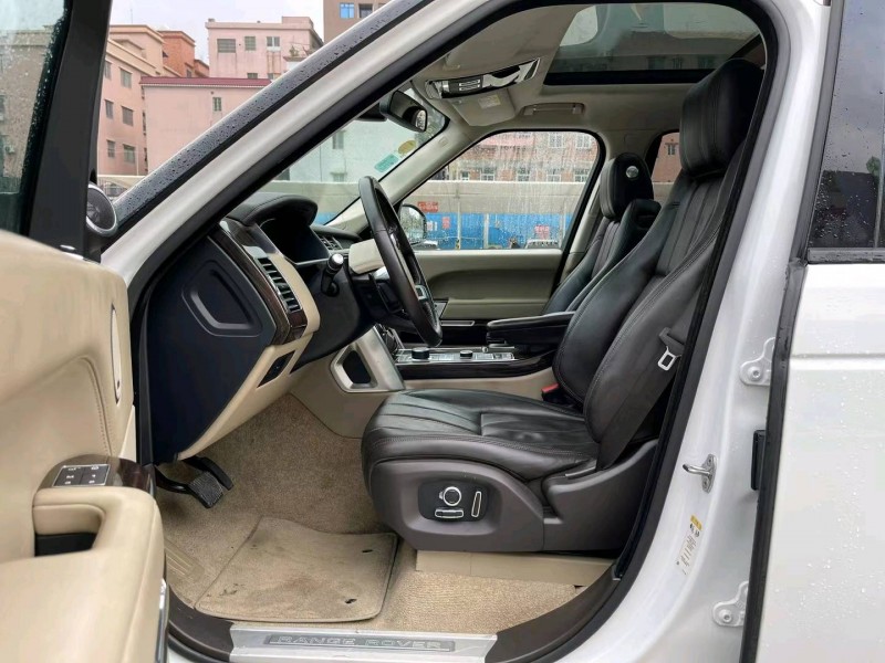 深圳17年路虎揽胜行政8