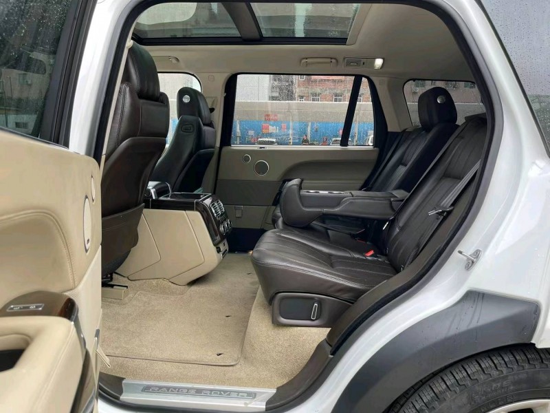 深圳17年路虎揽胜行政9