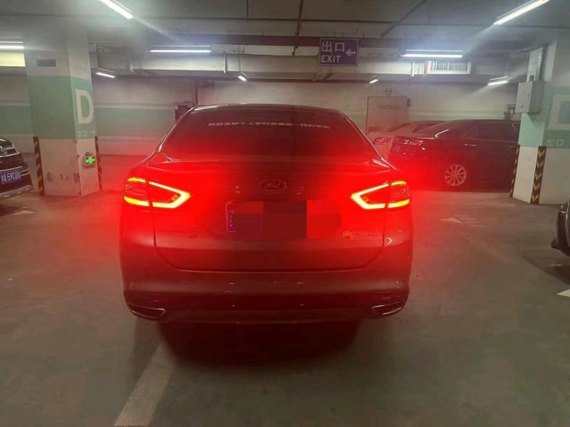 苏州14年福特蒙迪欧9