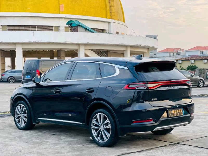 东莞20年比亚迪唐8