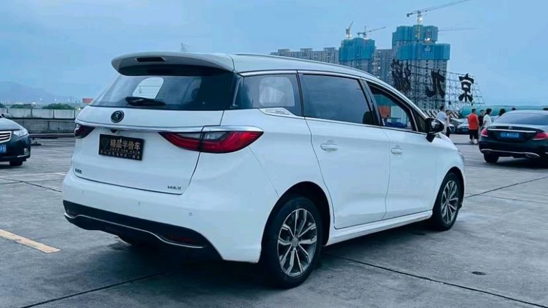 东莞20年比亚迪宋6