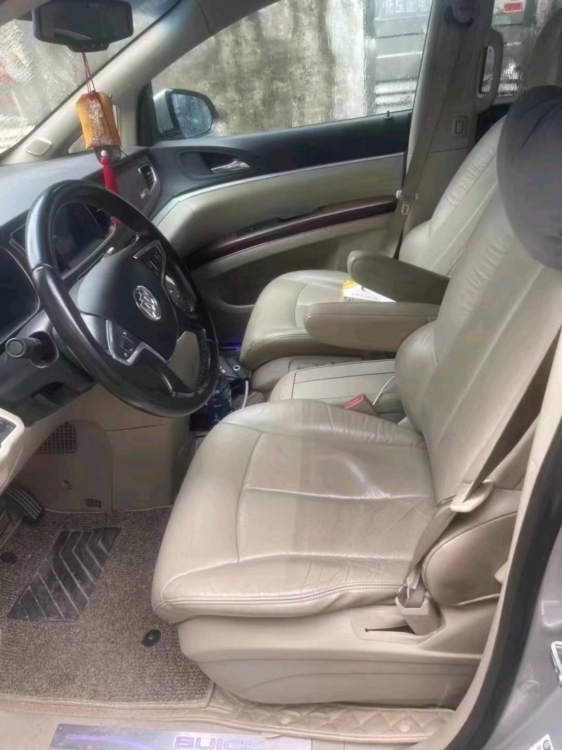 广州15年别克GL84