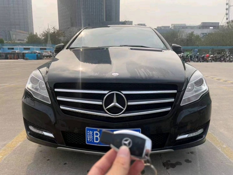 深圳17年奔驰R1