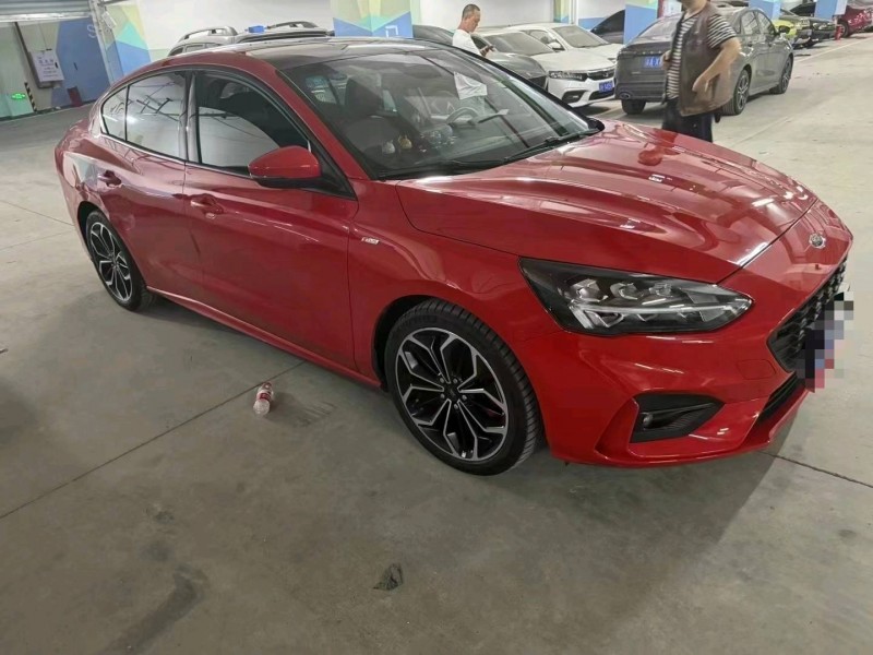 重庆19年福特福克斯2