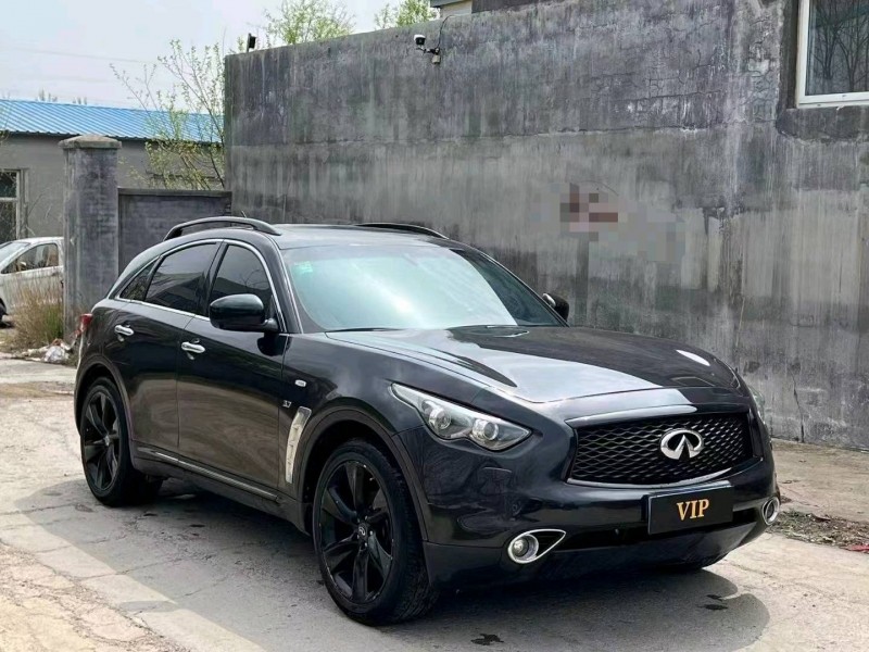 青島17年英菲尼迪QX703