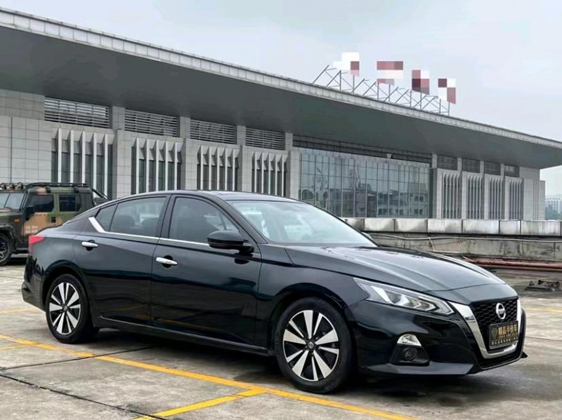 东莞20年日产天籁2