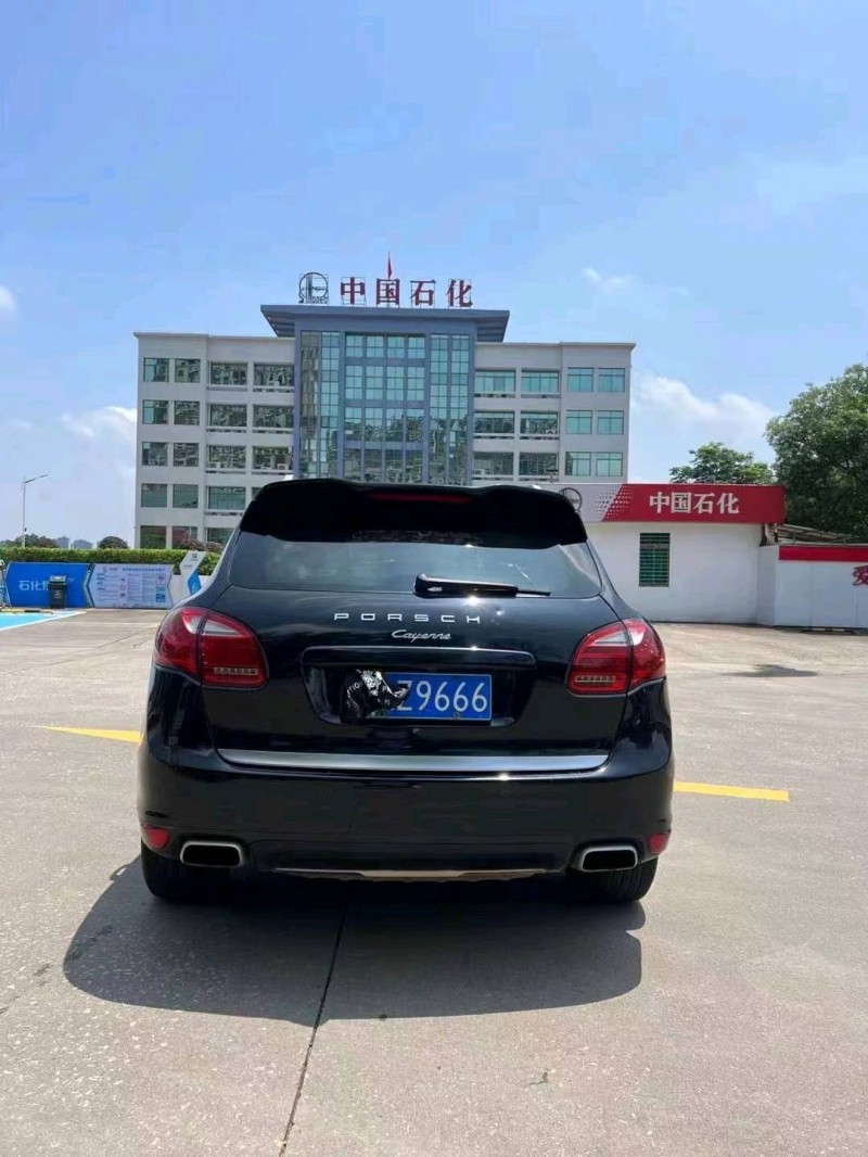 常州12年保時捷卡宴6