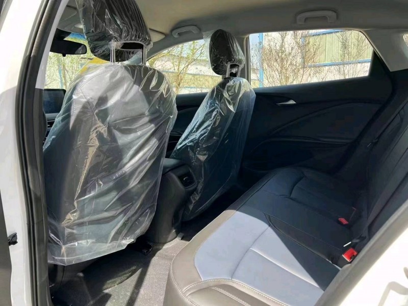 青岛24年别克微蓝5