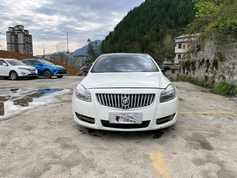 重庆13年别克君威1