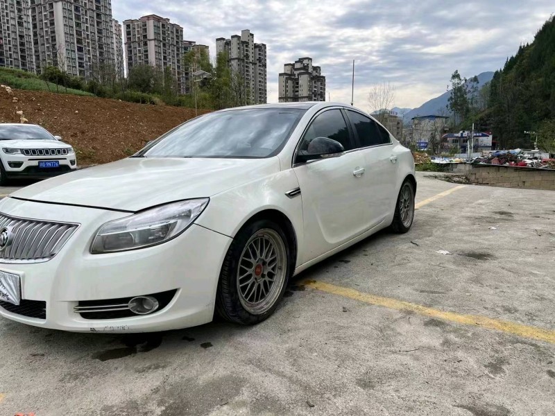 重庆13年别克君威2