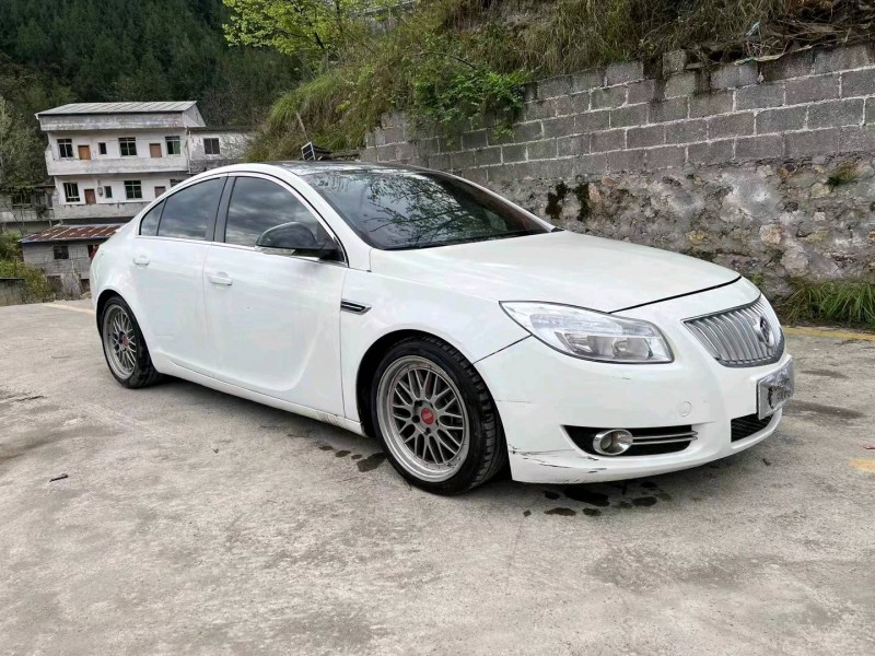 重庆13年别克君威3