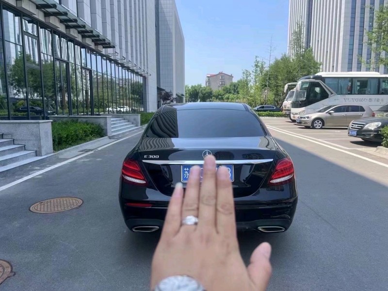 东营18年奔驰E2