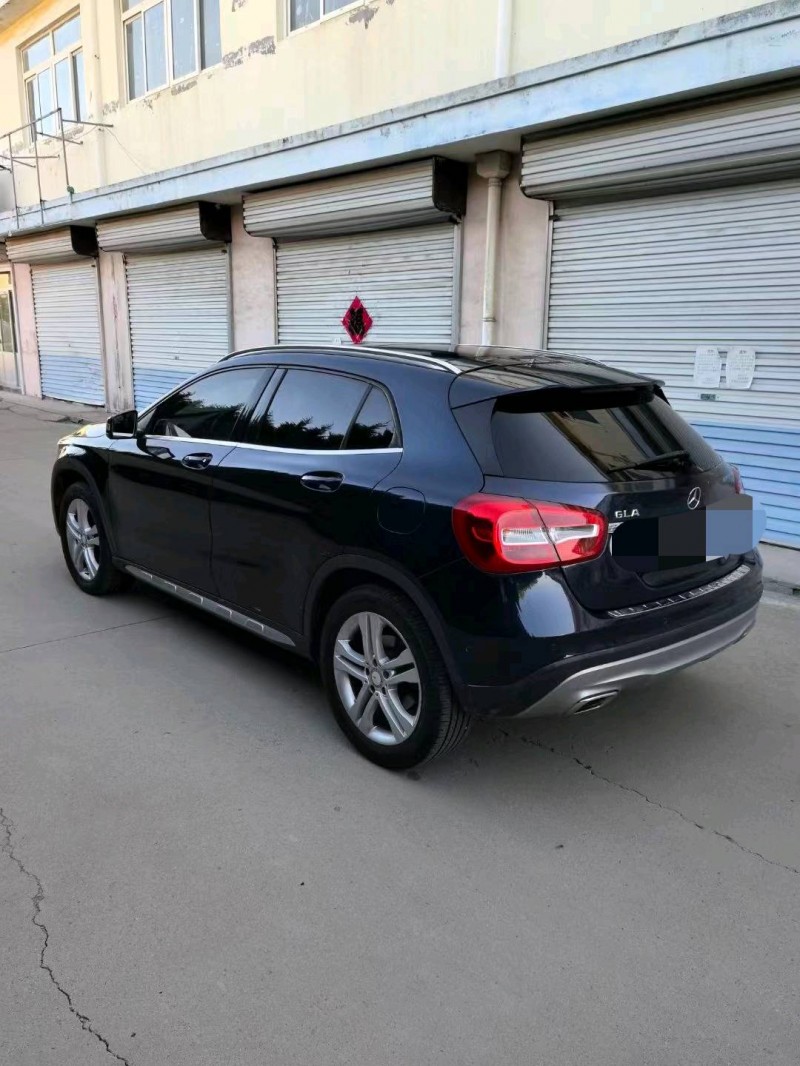 东营17年奔驰GLA5