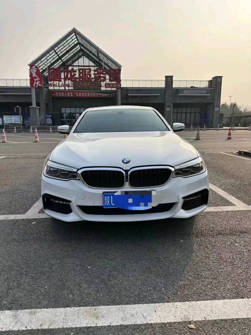重庆18年宝马5系1