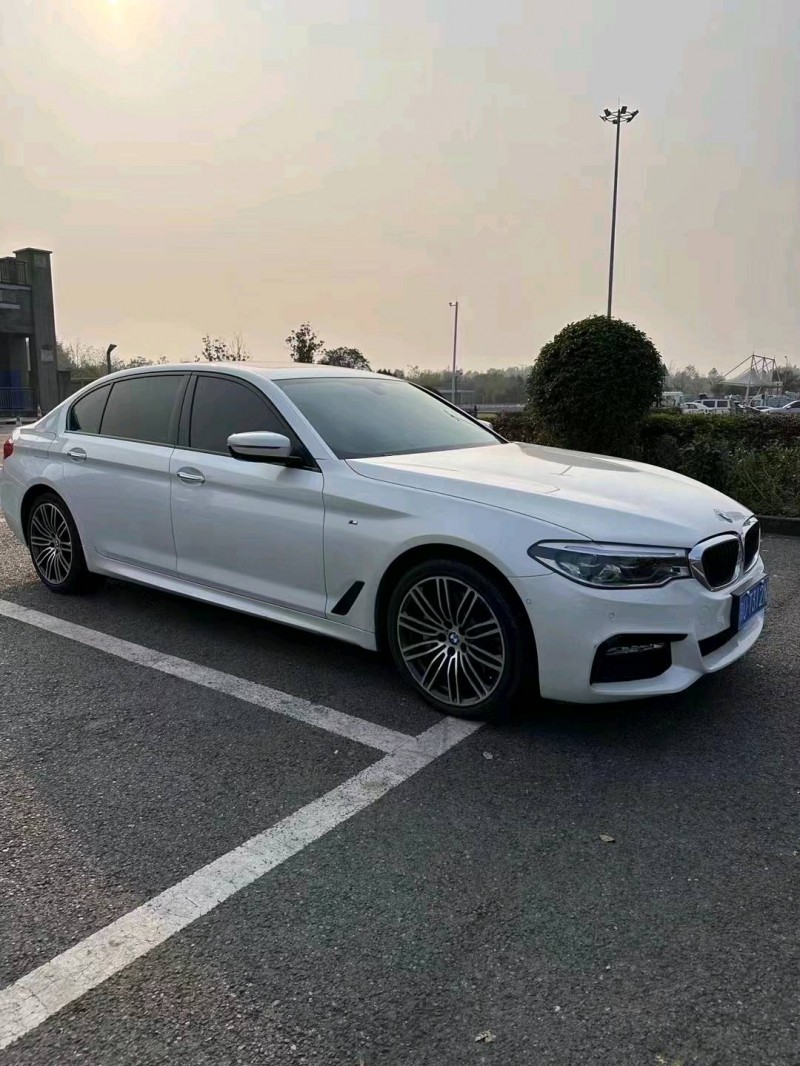 重庆18年宝马5系6