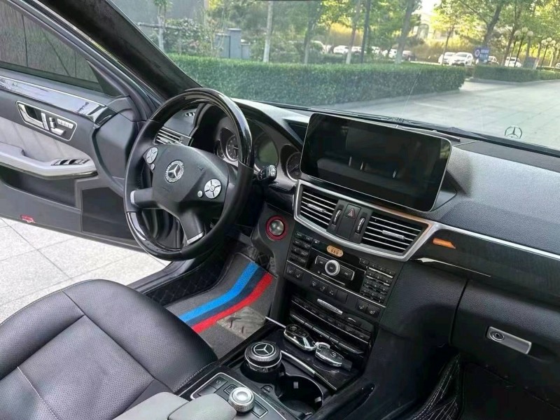 东营11年奔驰E6