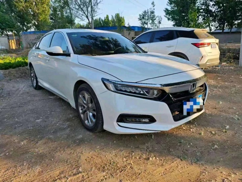 邢台19年本田雅阁2