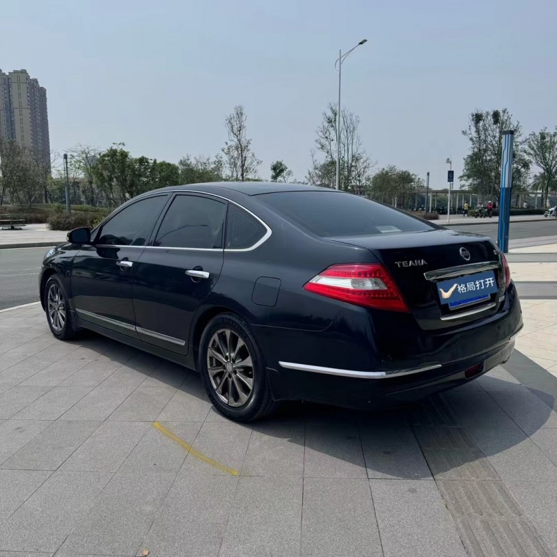东莞10年日产天籁8