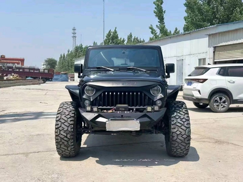 安陽18年Jeep牧馬人1