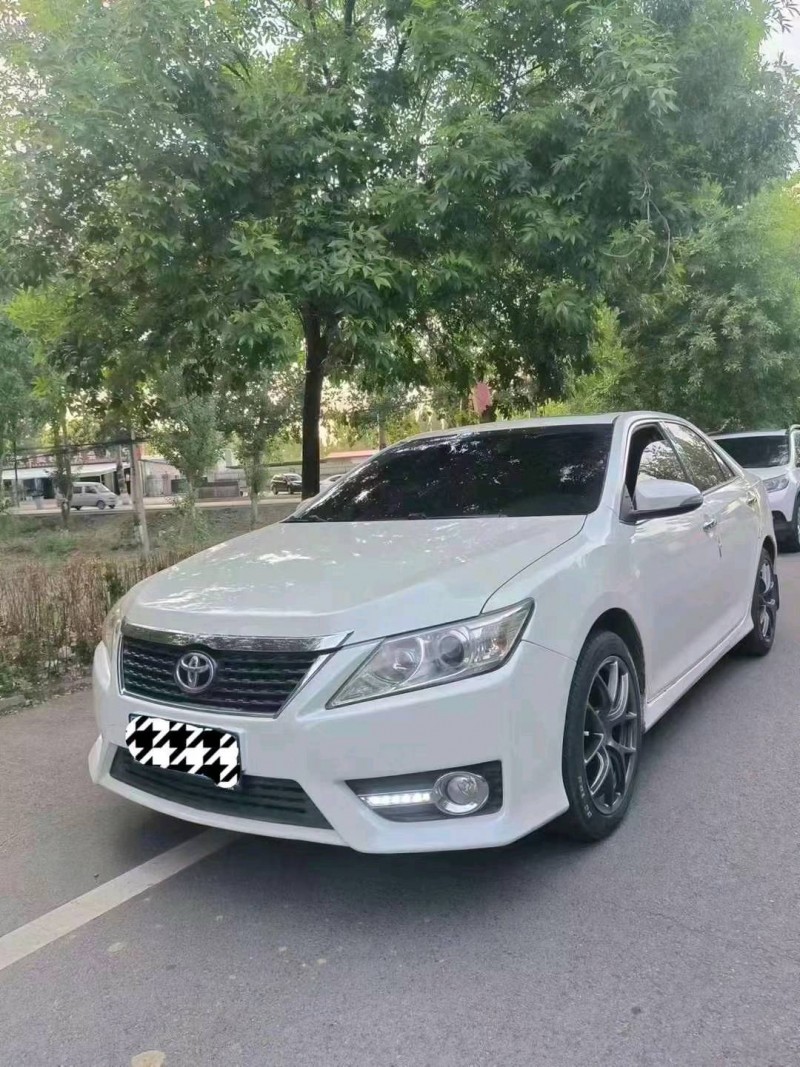 保定14年丰田凯美瑞2