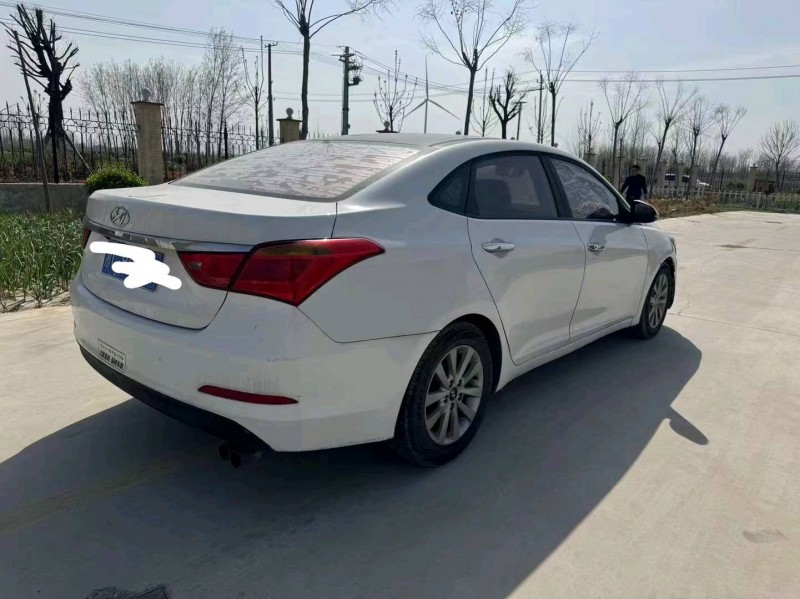 菏泽14年现代名图9