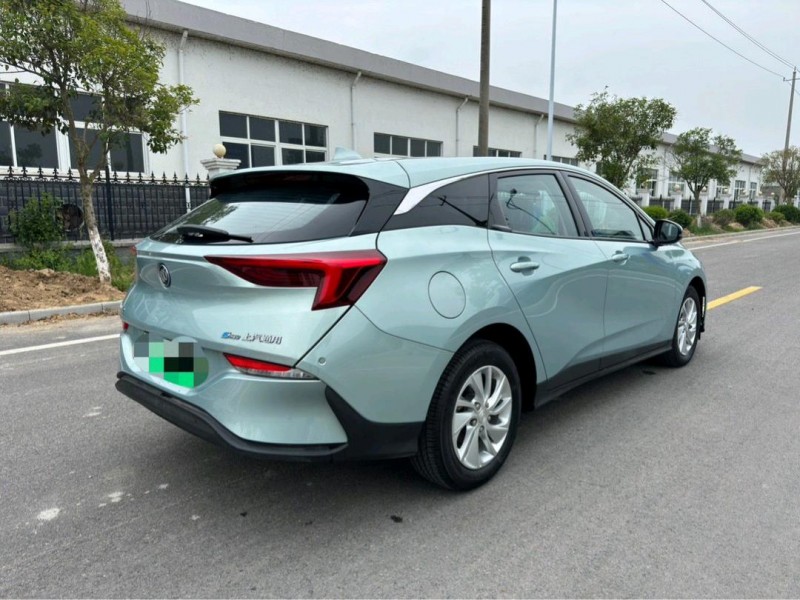 盐城23年别克微蓝4