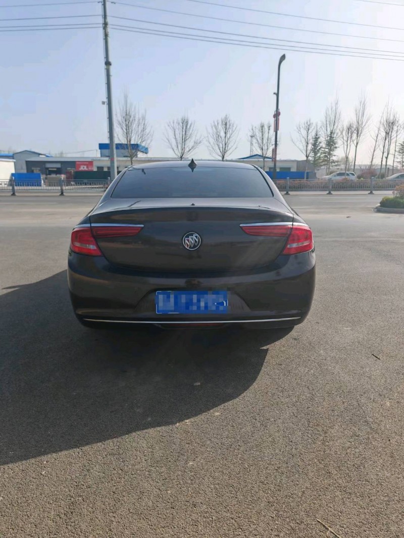 聊城16年别克君越9