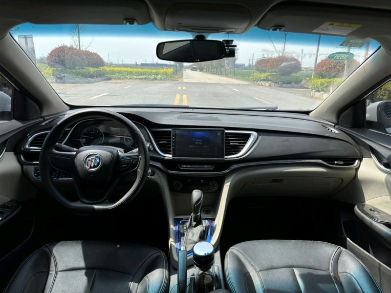 盐城19年别克英朗8