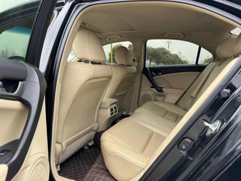 盐城11年本田思铂睿9