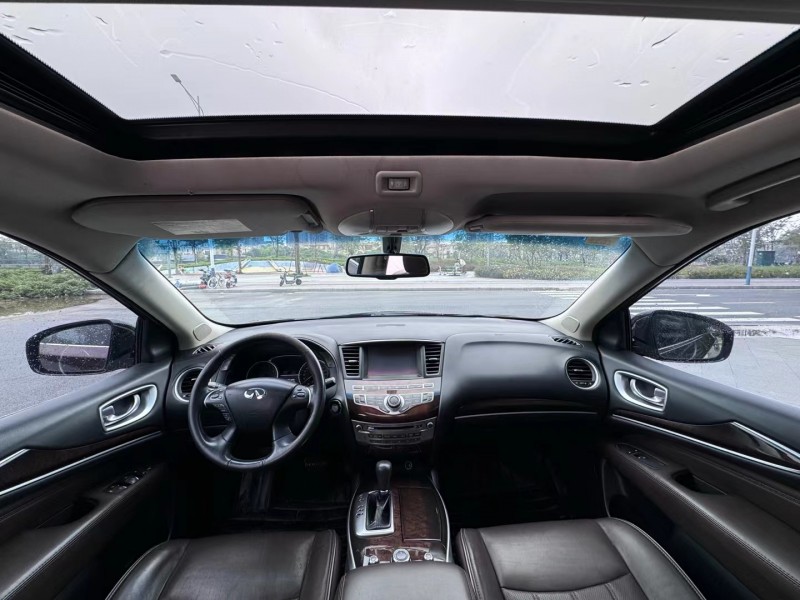 東莞15年英菲尼迪QX606