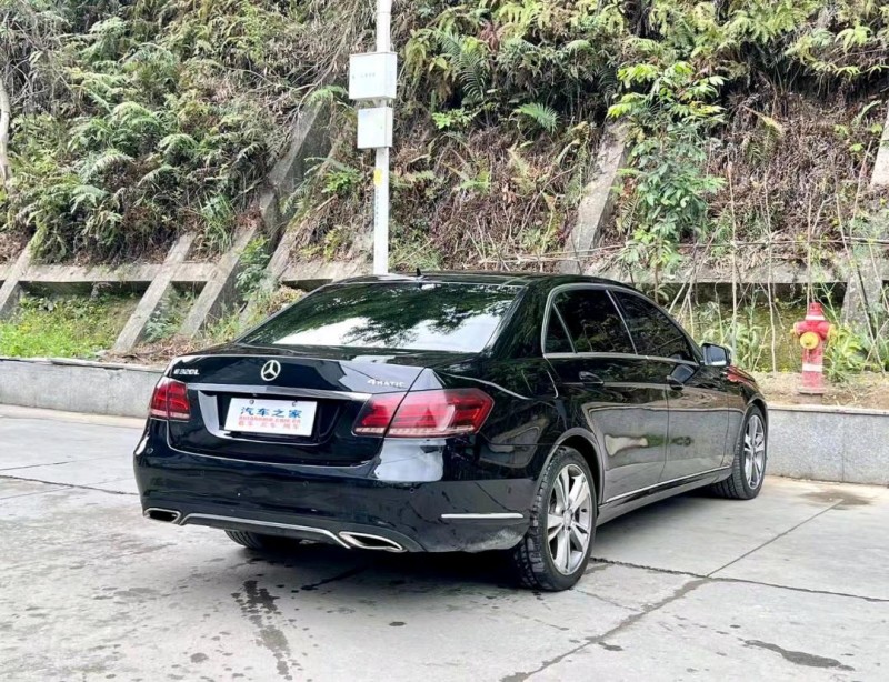 广州14年奔驰E8