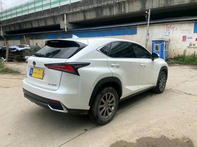 广州19年雷克萨斯NX7