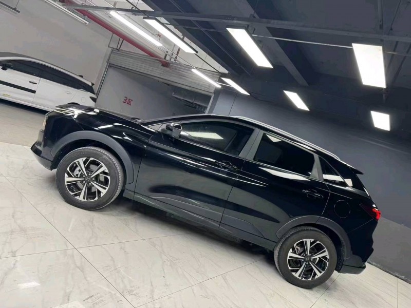 成都21年江淮QX3