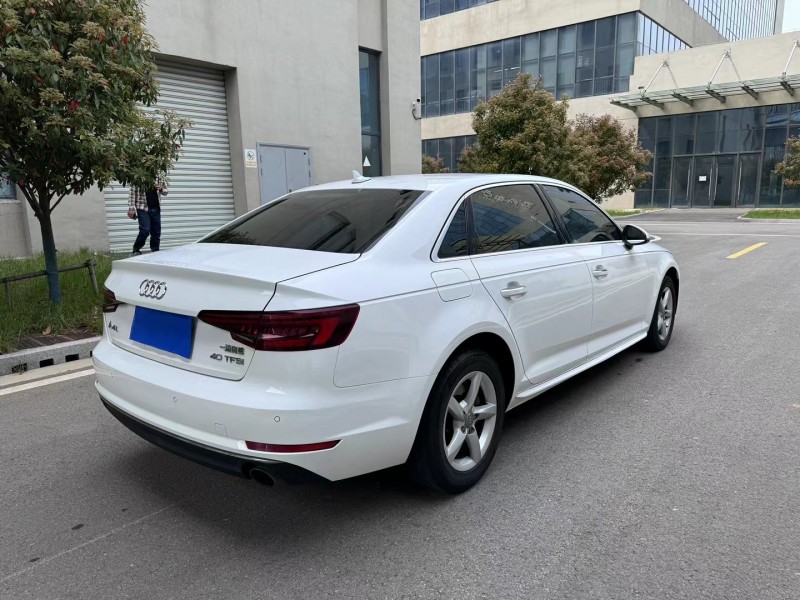 徐州18年奥迪A4L5