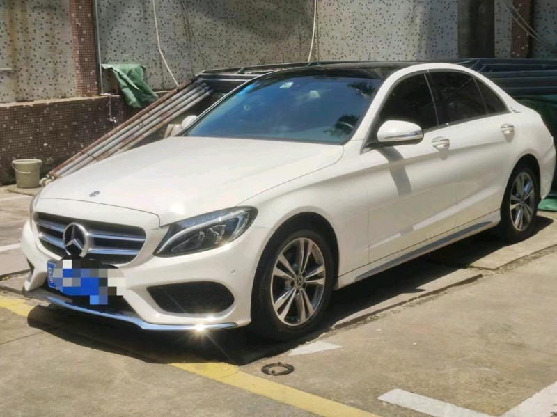 广州17年奔驰C3