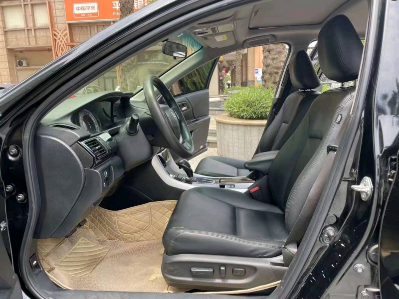 广州18年本田雅阁4