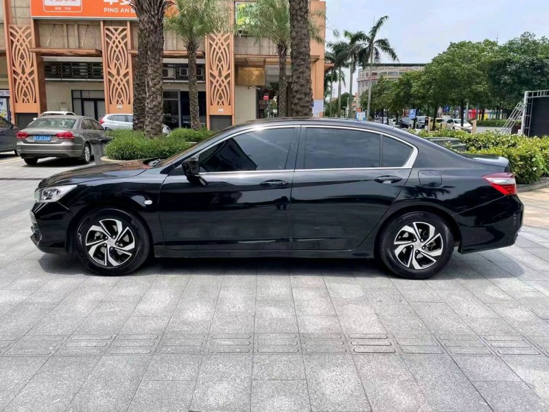 广州18年本田雅阁6