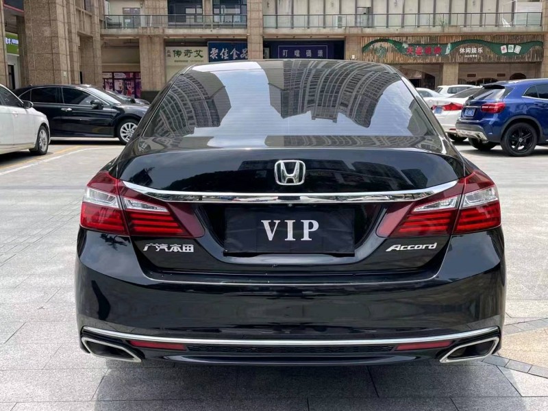 广州18年本田雅阁9