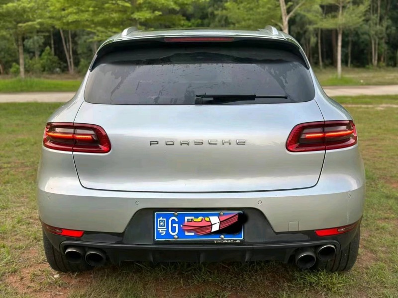 广州14年保时捷Macan9