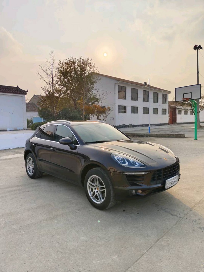 徐州17年保时捷Macan3