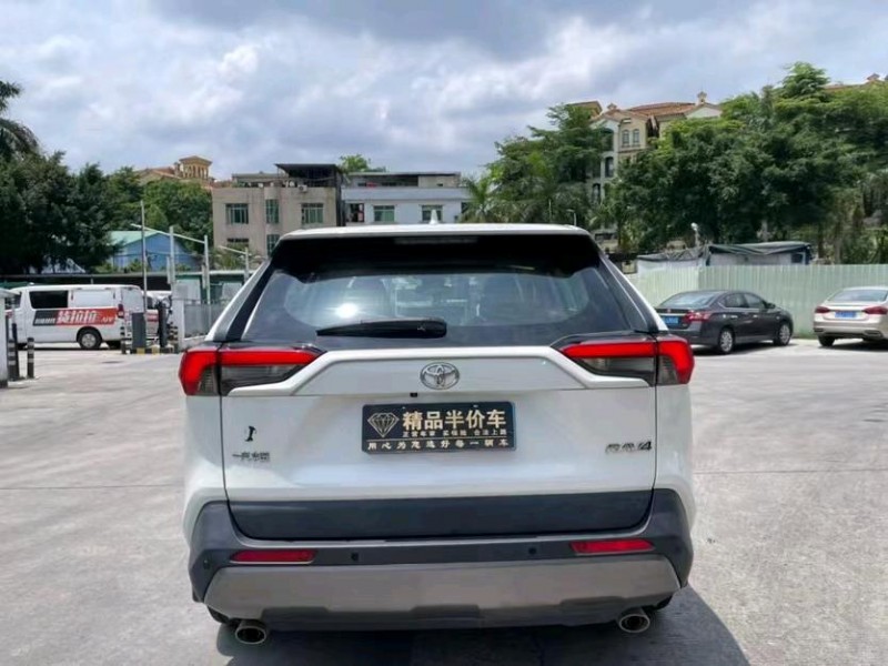 东莞20年丰田RAV48