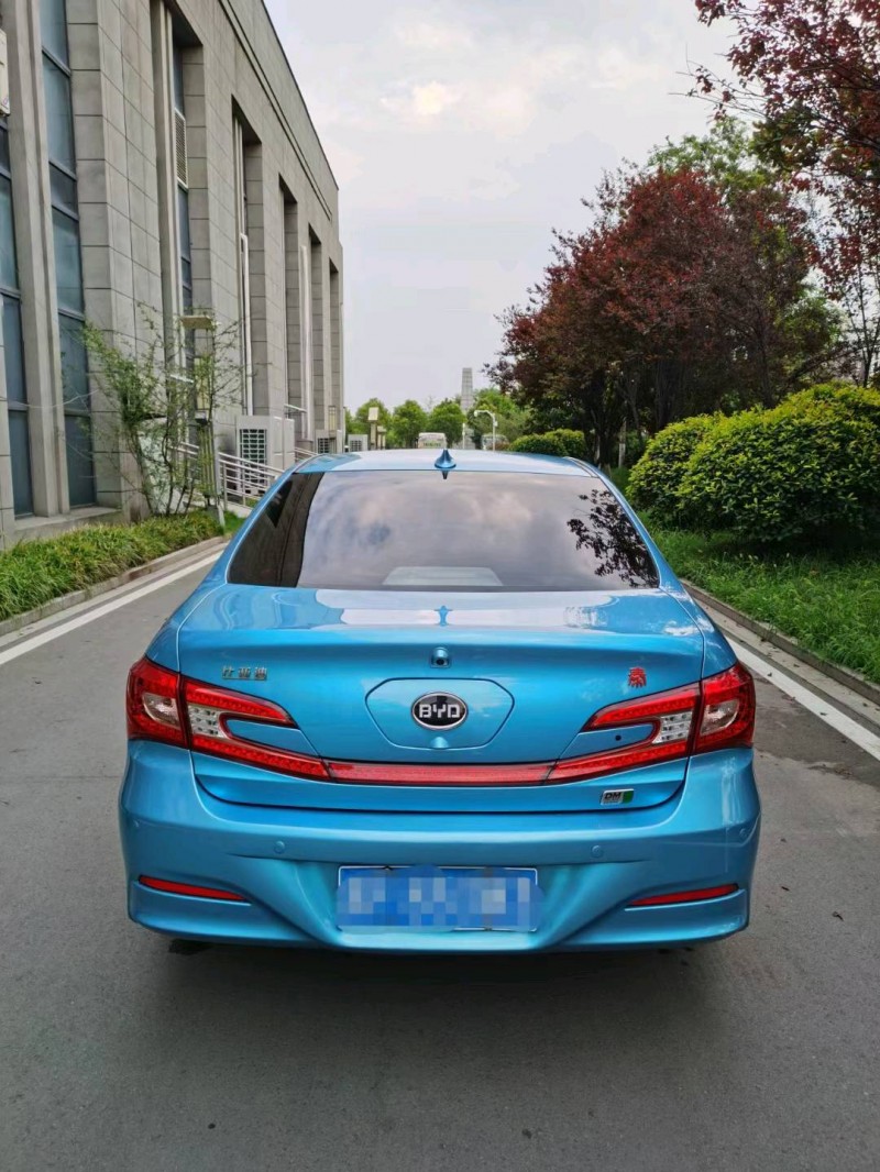 徐州17年比亚迪秦9