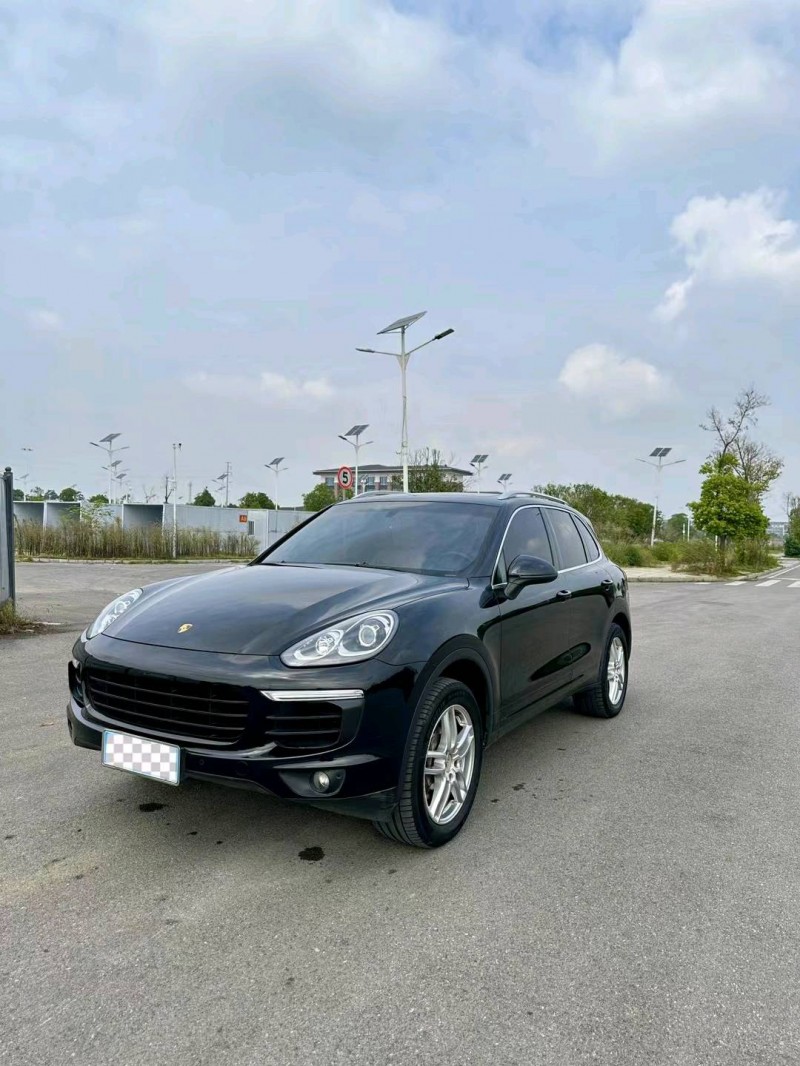 佛山15年保时捷卡宴3