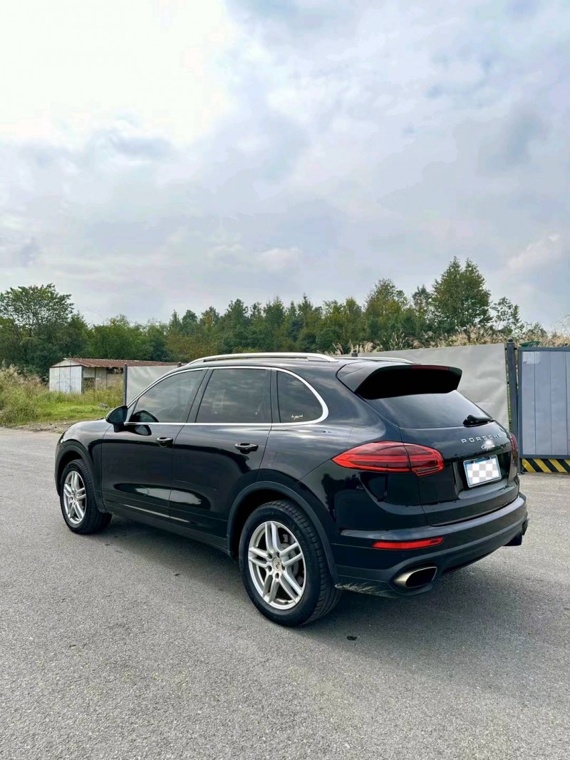 佛山15年保时捷卡宴7