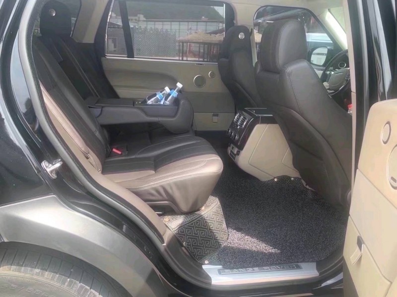 遵义18年路虎揽胜行政3