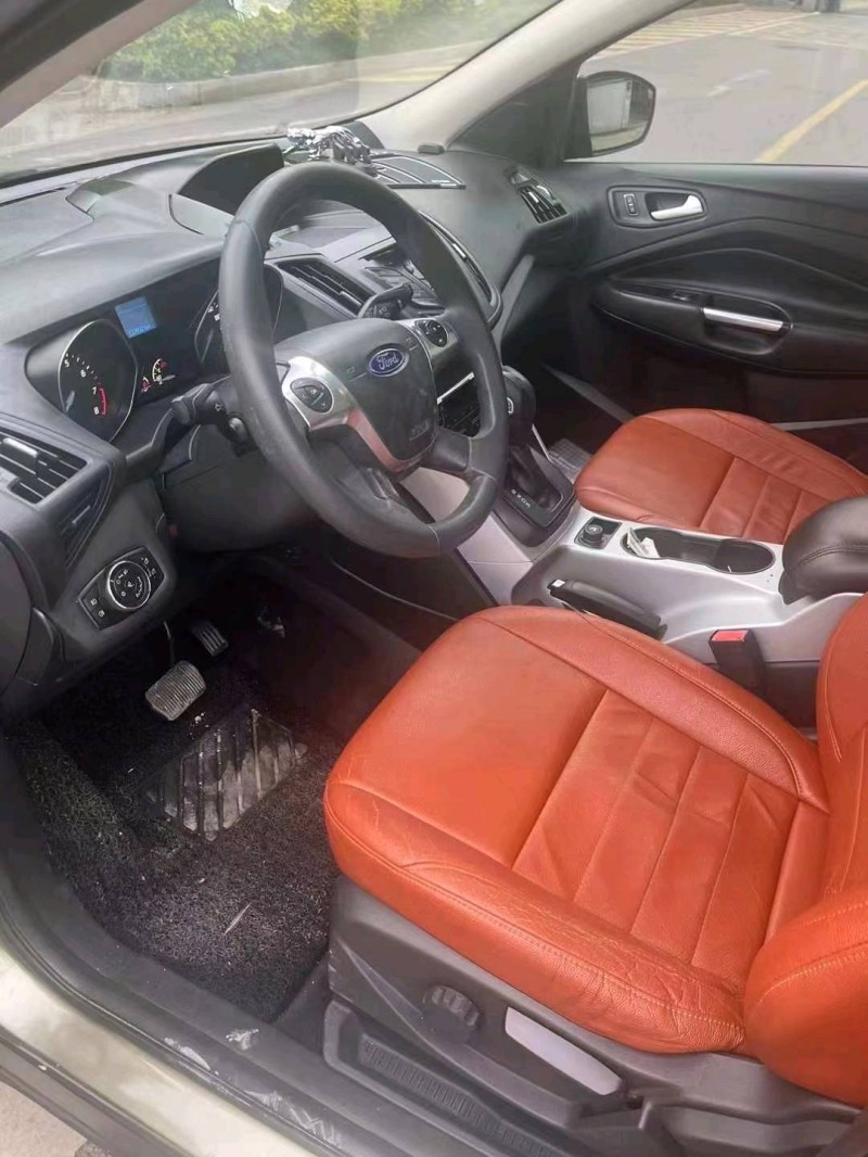 邵阳15年福特翼虎7