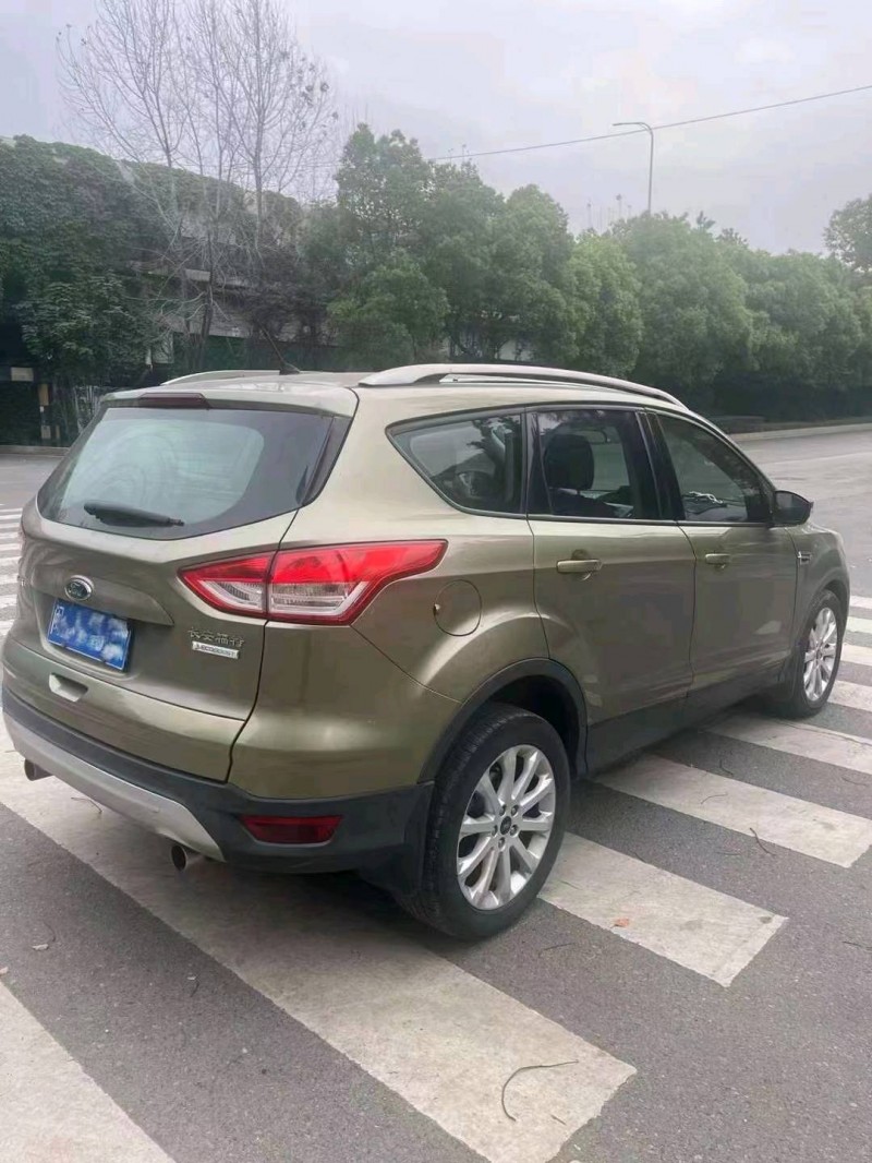 邵阳15年福特翼虎8