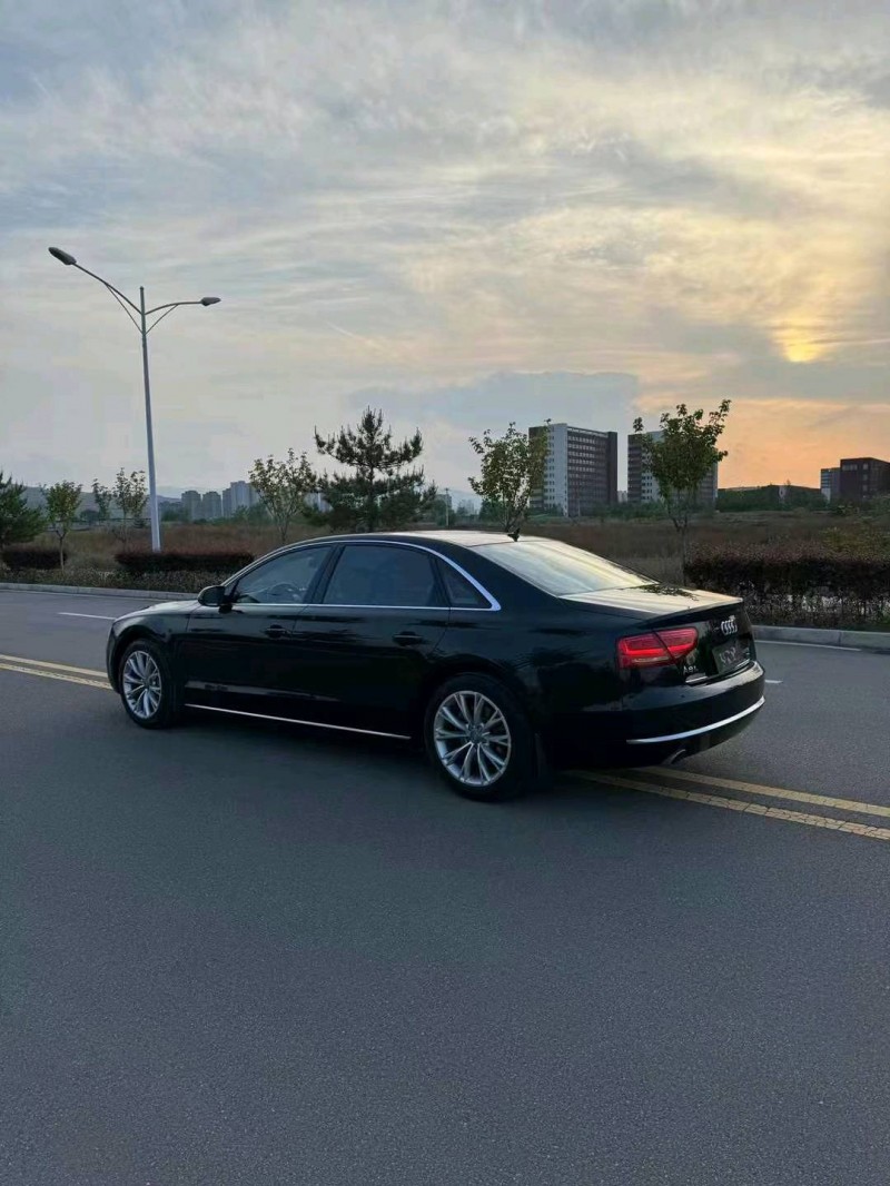 枣庄14年奥迪A8L6